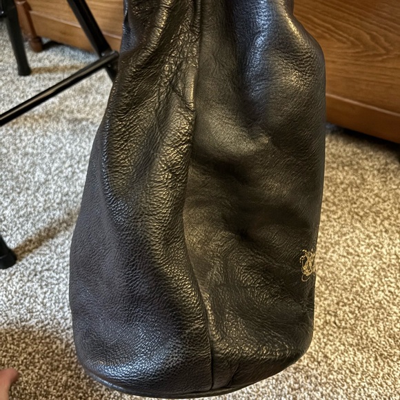 Juicy Couture Black Shoulder Bag with Gold Accents - Picture 8 of 15